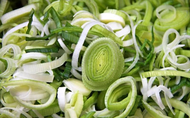 Poireaux pour votre panier de fruits et légumes Bordeaux